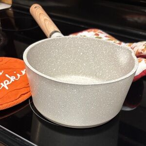 Non-Stick Gray Speckled Masterclass Saucepan with Wooden Handle 6.5”, no lid